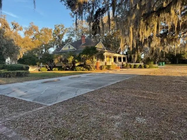 11294 N Us Highway 301, FL
