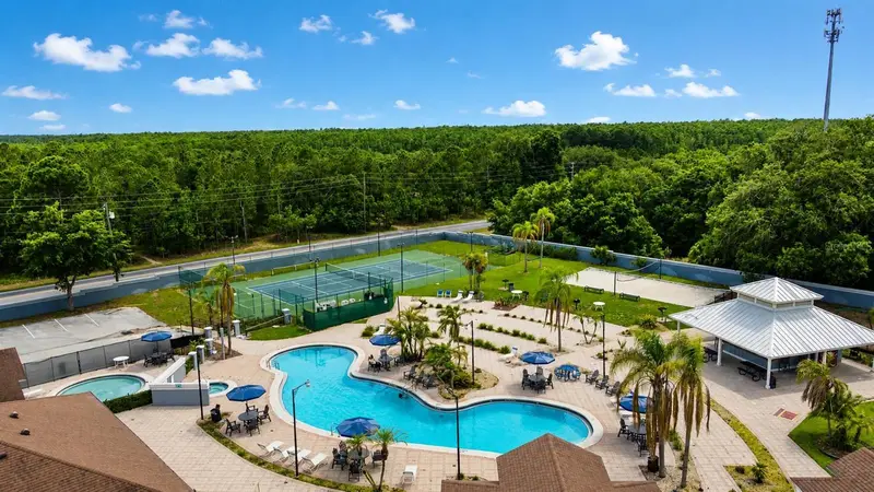 225 Mango Dr, FL