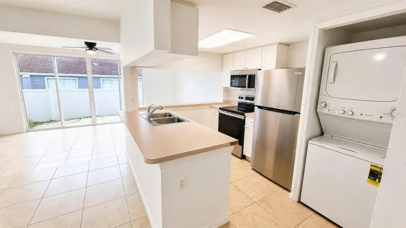 225 Mango Dr, FL