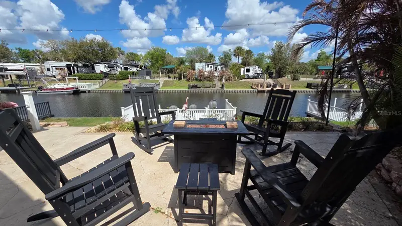 431 Waterway Dr, FL