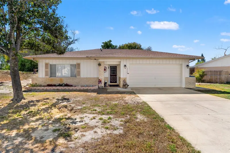 4438 Sail Dr, FL