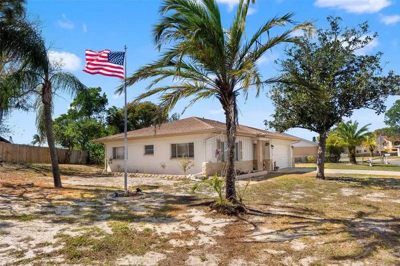 4438 Sail Dr, FL