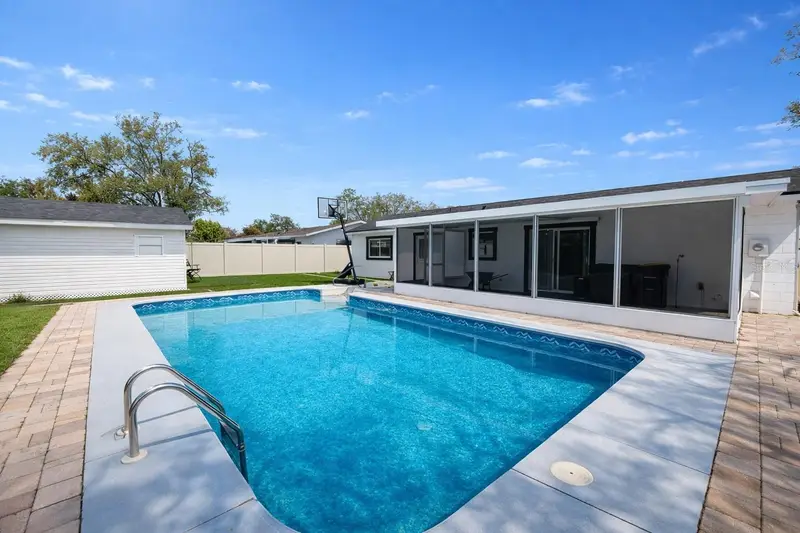 509 Clayton Cir, FL