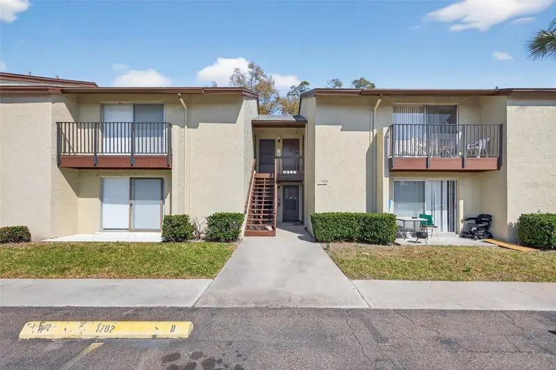 4215 E Bay Dr #1702f, FL