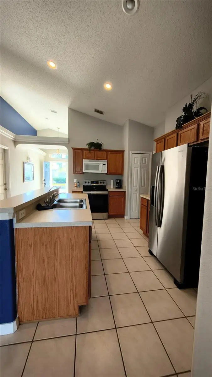 16721 S Rolling Green Dr S, FL
