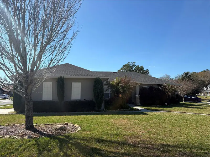 2118 Edgewater Cir, FL