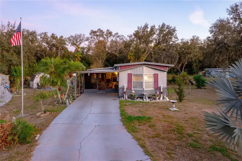 1381 Se Lake Rd, FL