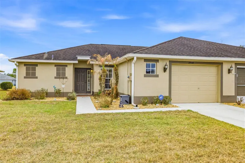 29338 Marker Loop, FL