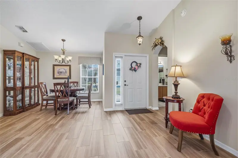 29338 Marker Loop, FL