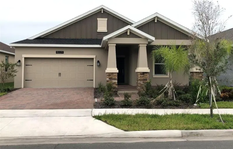 10229 Lovegrass Ln, FL