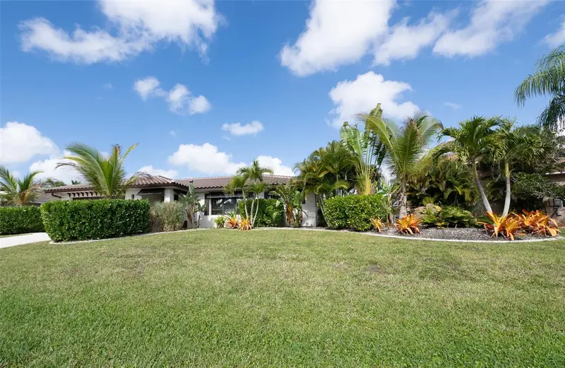376 Portofino Dr, FL