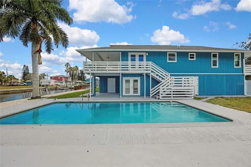 6703 Seaview Blvd, FL