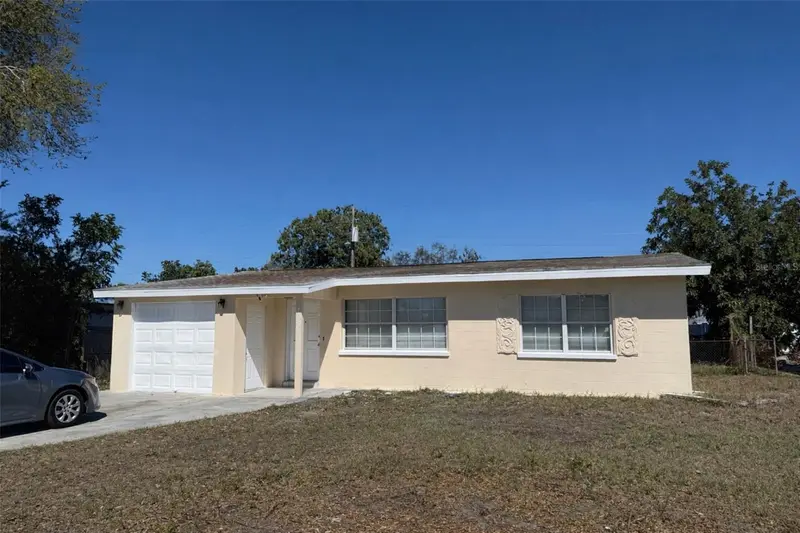 4737 56th Ave N, FL