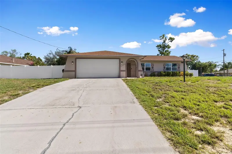2353 Bishop Rd, FL
