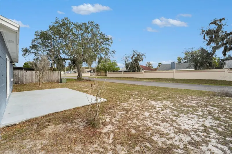 3339 Queens Cove Loop, FL