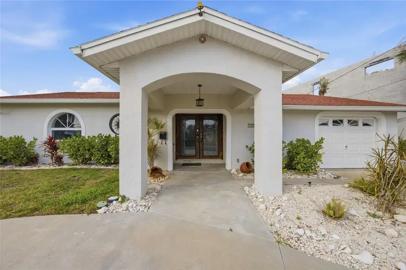 1801 Bayou Grande Blvd Ne, FL