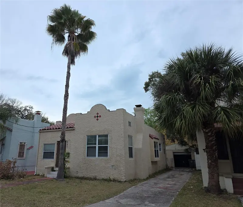 847 S Ridgewood Ave, FL