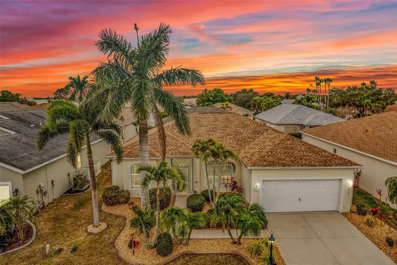 1693 Palace Ct, FL