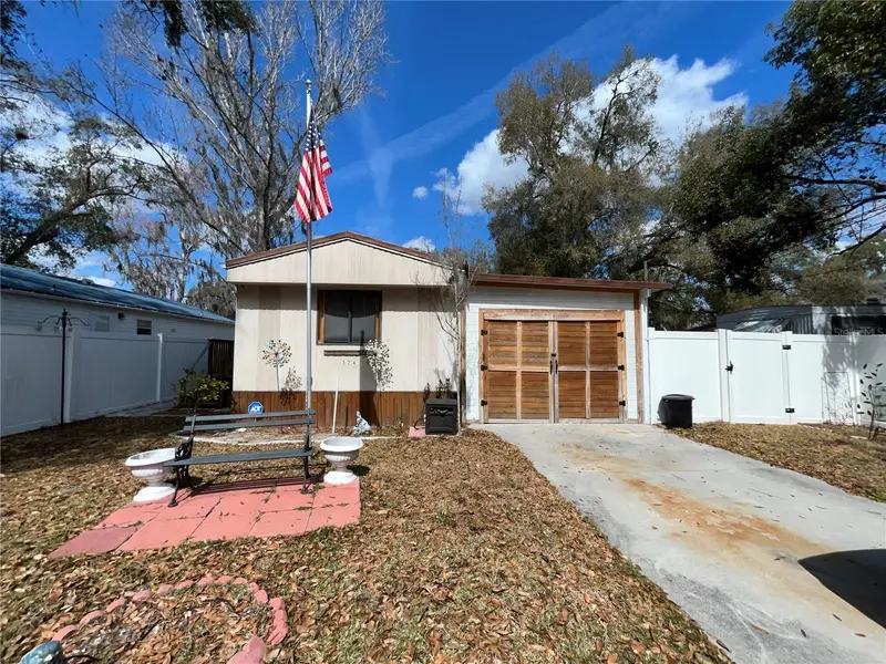 124 W Parker Ave, FL
