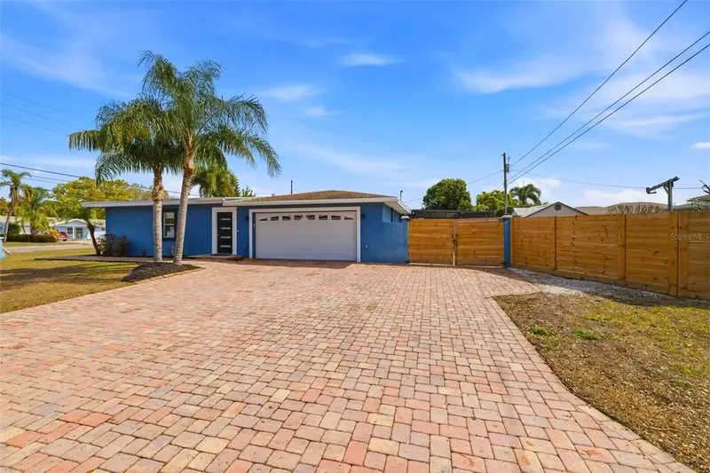 3998 22nd Ave N, FL