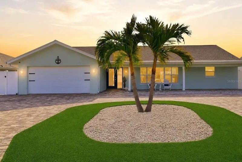 6420 3rd Palm Pt, FL