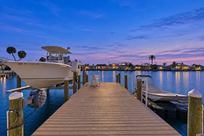Three Palms Point listing