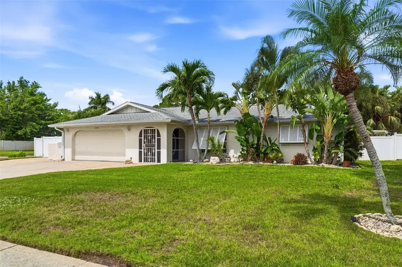 2008 39th St W, FL