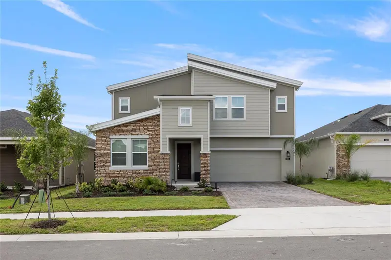 157 Aces High Ln, FL