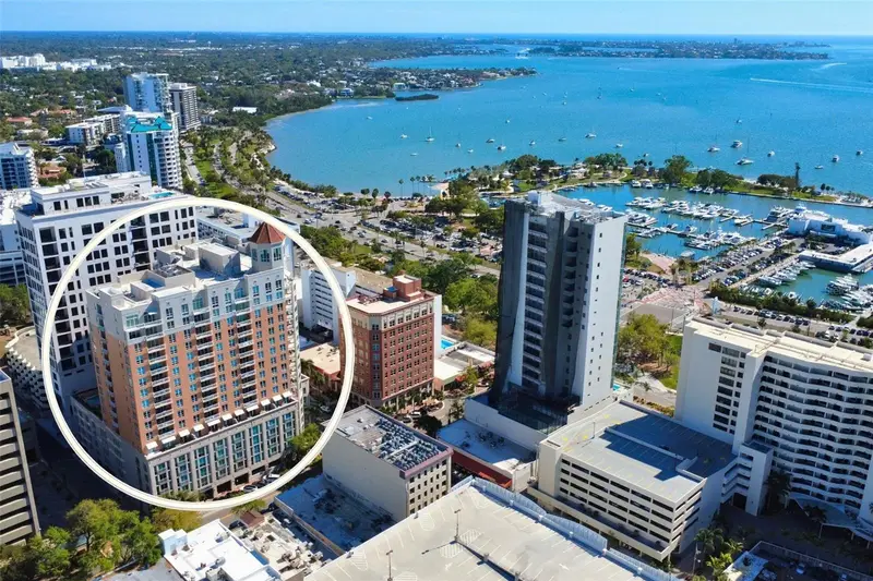 1350 Main St #502, FL