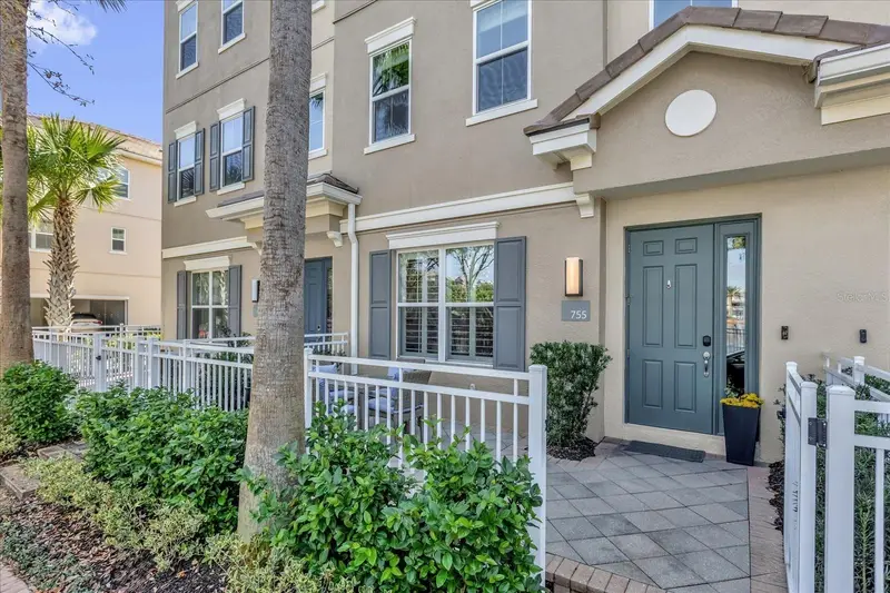 755 Greybull Run, FL
