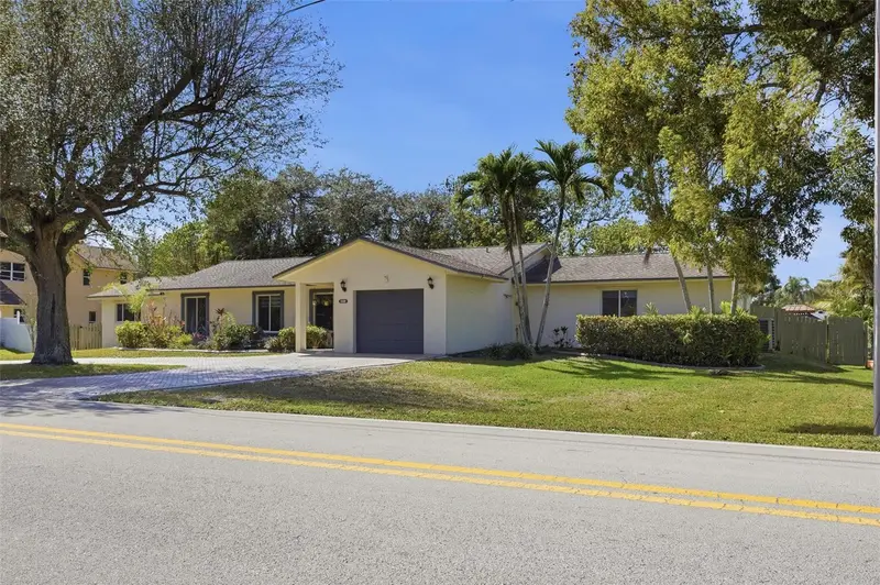 431 S Old Hiatus Rd Ave, FL