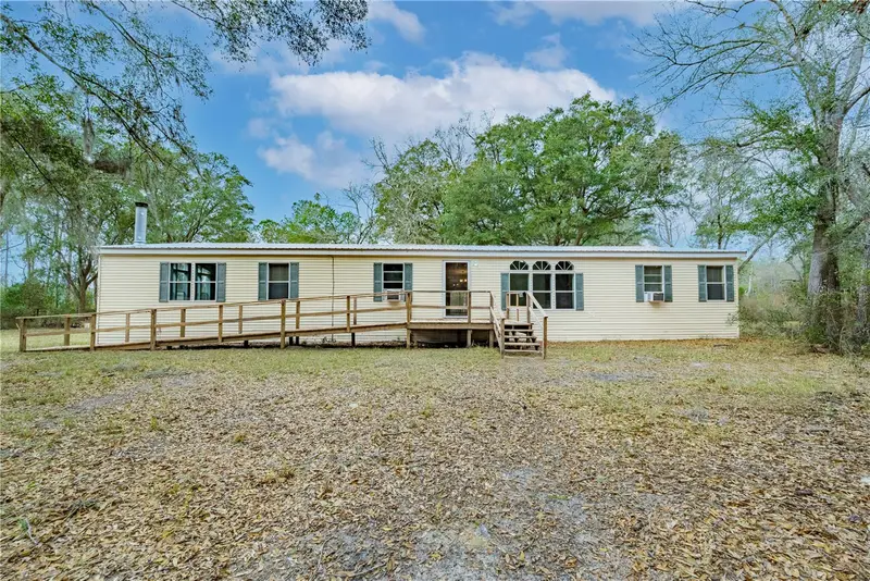 19514 N County Road 225, FL