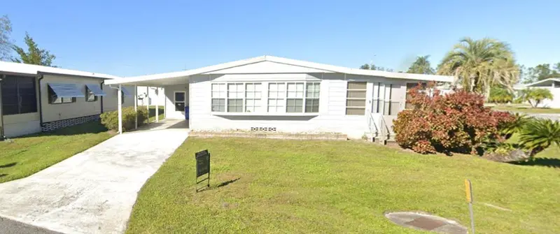 6433 Jacaranda Ave Ne, FL