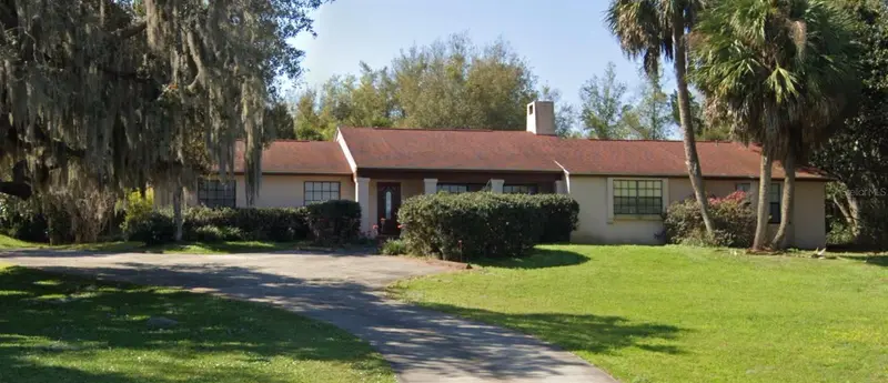 8943 Silver Lake Dr, FL