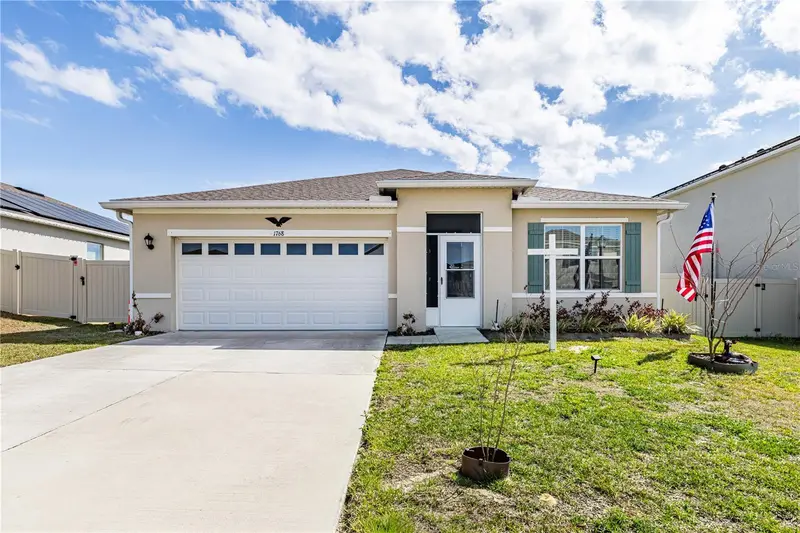 1768 Henin Cir, FL