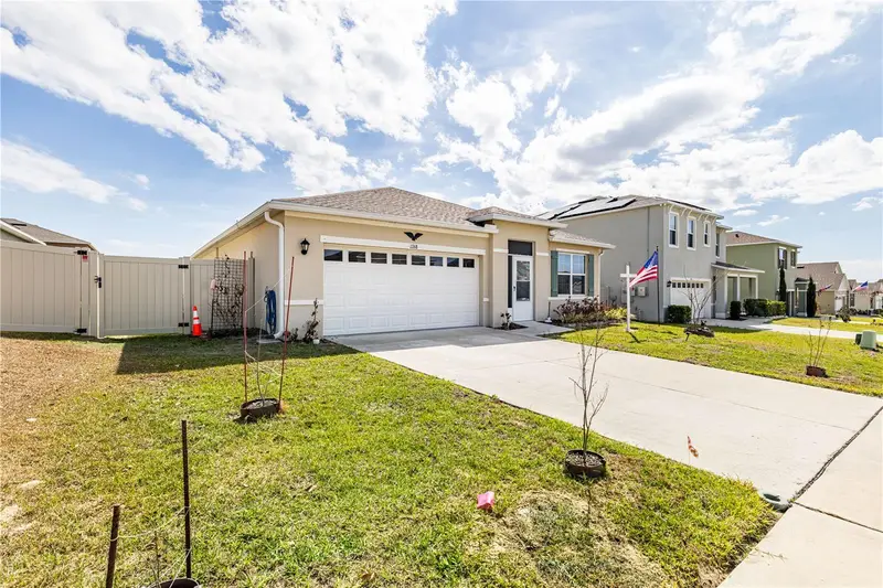 1768 Henin Cir, FL
