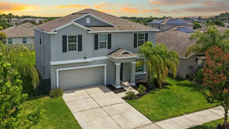 4910 Babbling Brook Ln, FL