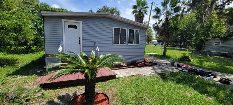 12242 Parkwood St, FL