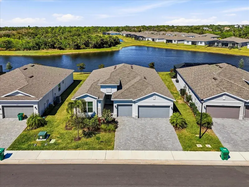 8554 Saint Kitts Cir, FL