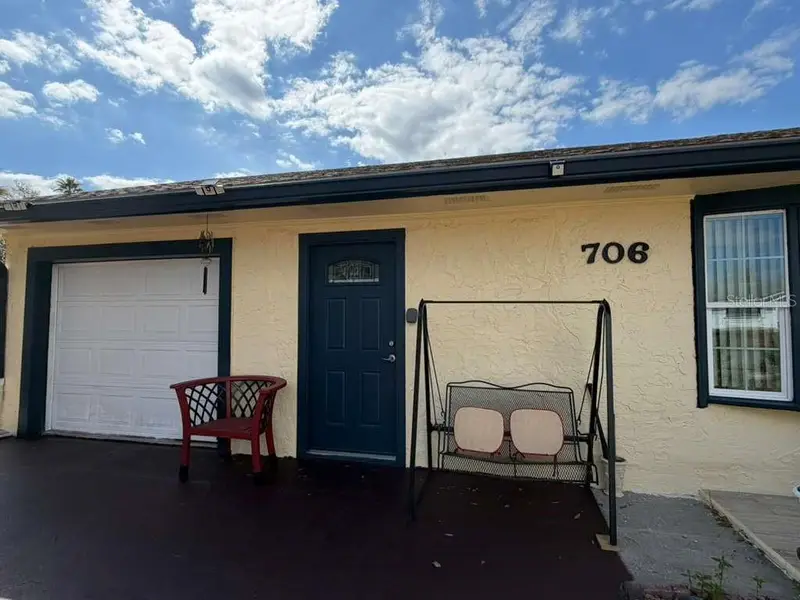 706 Bogie Ct, FL