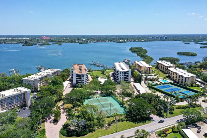 8735 Midnight Pass Rd #105b, FL