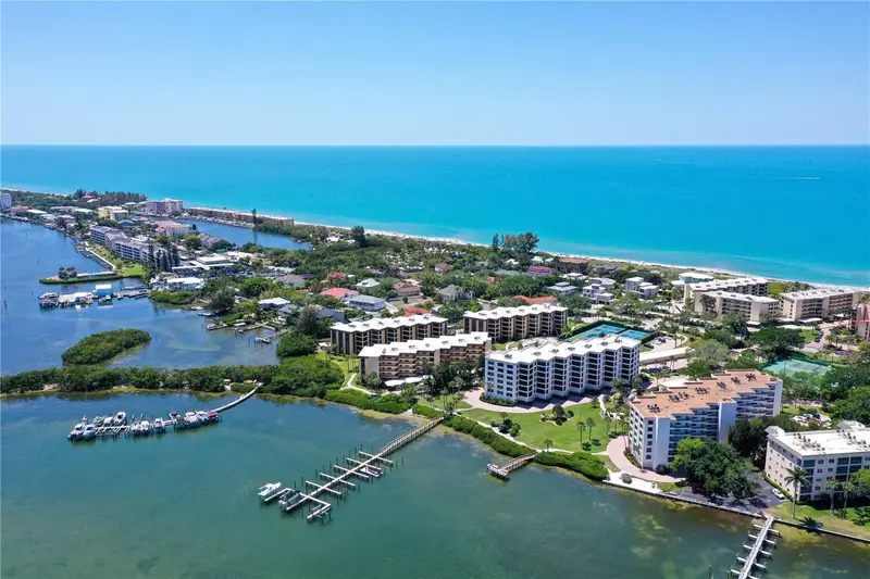 8735 Midnight Pass Rd #105b, FL