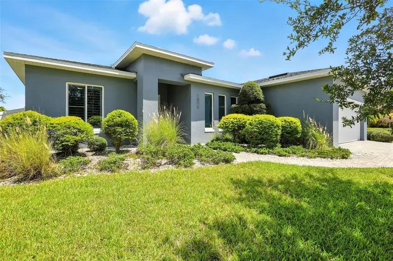 1075 Chase Dr, FL