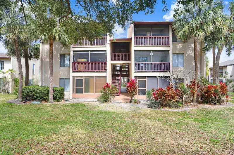 8605 Huron Ct #33, FL