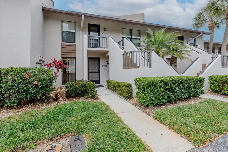 2989 Taywood Meadow #19, FL