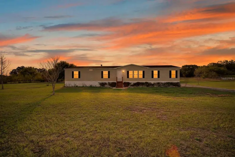 8009 Sergeant Pepper Dr, FL