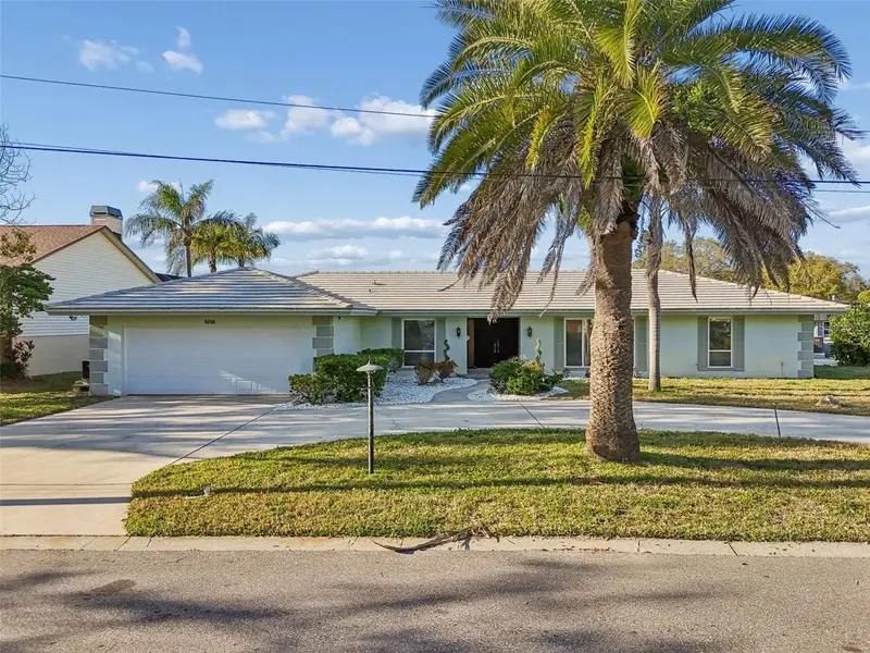 4415 Clearwater Harbor Dr N, FL