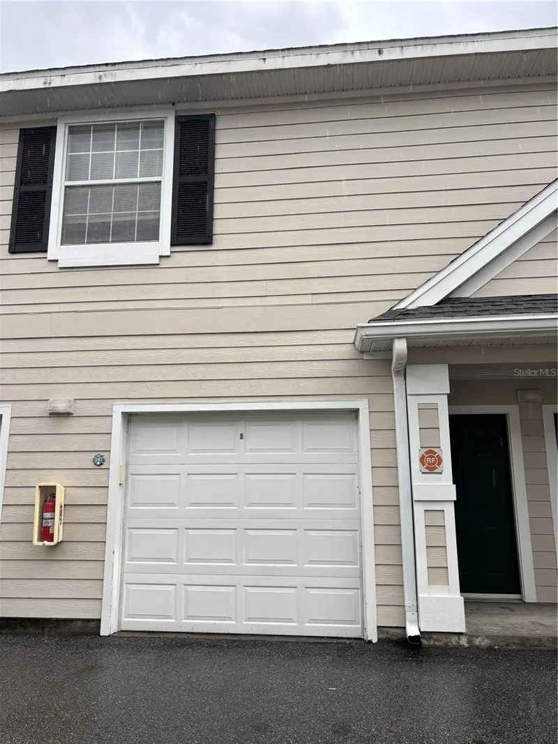 233 Southern Pecan Cir #101, FL