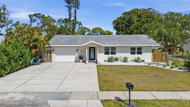 2121 Palm Ter, FL