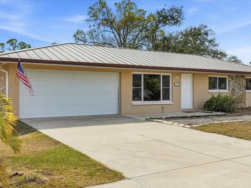 21029 Peachland Blvd, FL